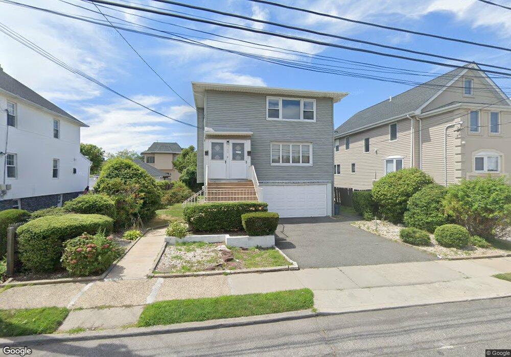 529 Bayview Ave unit 2nd Fl, Cedarhurst, NY 11516 - photo 1