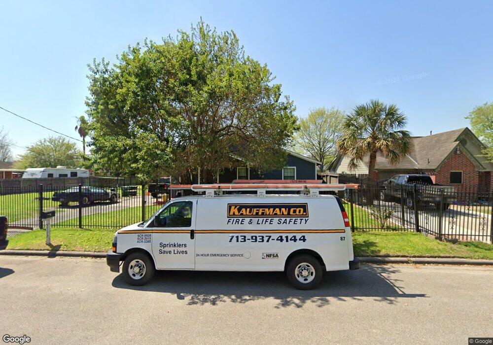 5713 Horton St, Houston, TX 77026 - photo 1