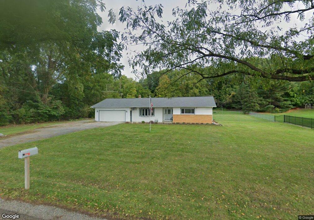 7129 Forest Lawn Rd, Three Oaks, MI 49128 - photo 1