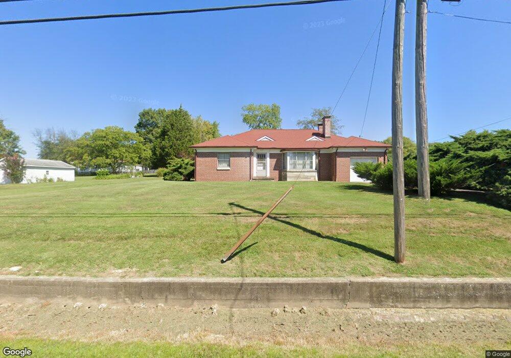 1200 Dorris Heights Rd, Harrisburg, IL 62946 - photo 1