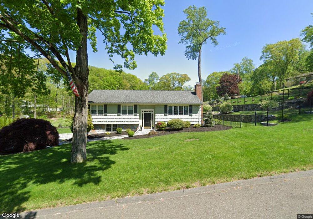 6 Pomona Rd, Trumbull, CT 06611 - photo 1