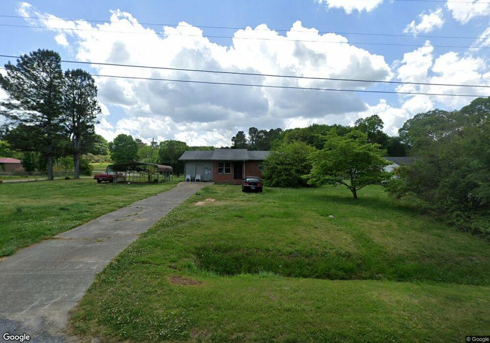 369 E Wright St, Winder, GA 30680 - photo 1