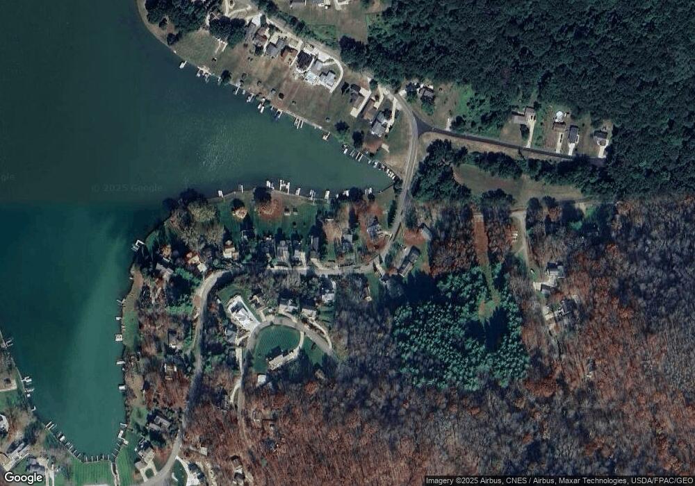 414 E Mohawk Dr, Malvern, OH 44644 - photo 1