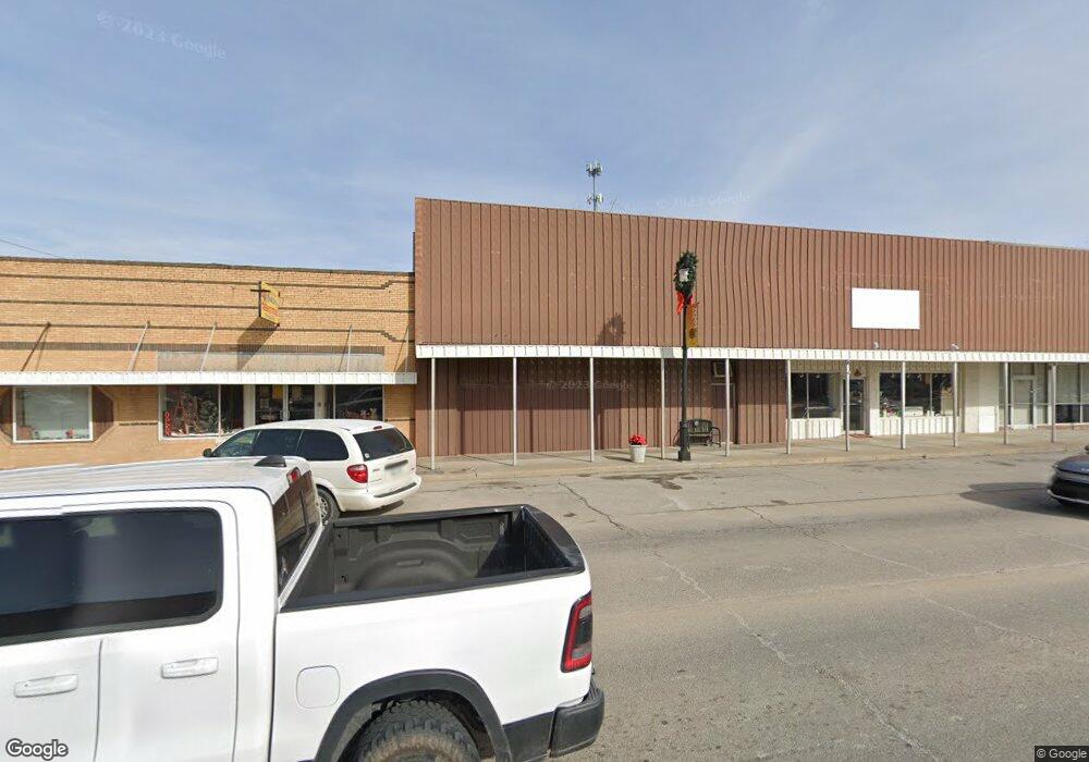 305 E Graham Ave, Pryor, OK 74361 - photo 1