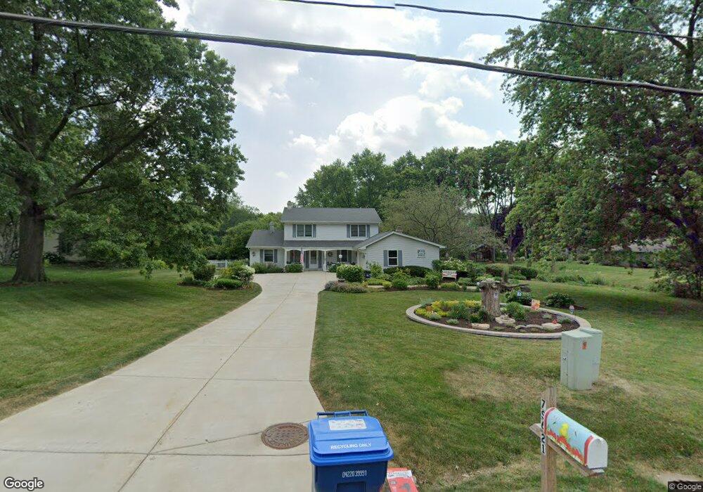 7S621 Olesen Dr, Naperville, IL 60540 - photo 1