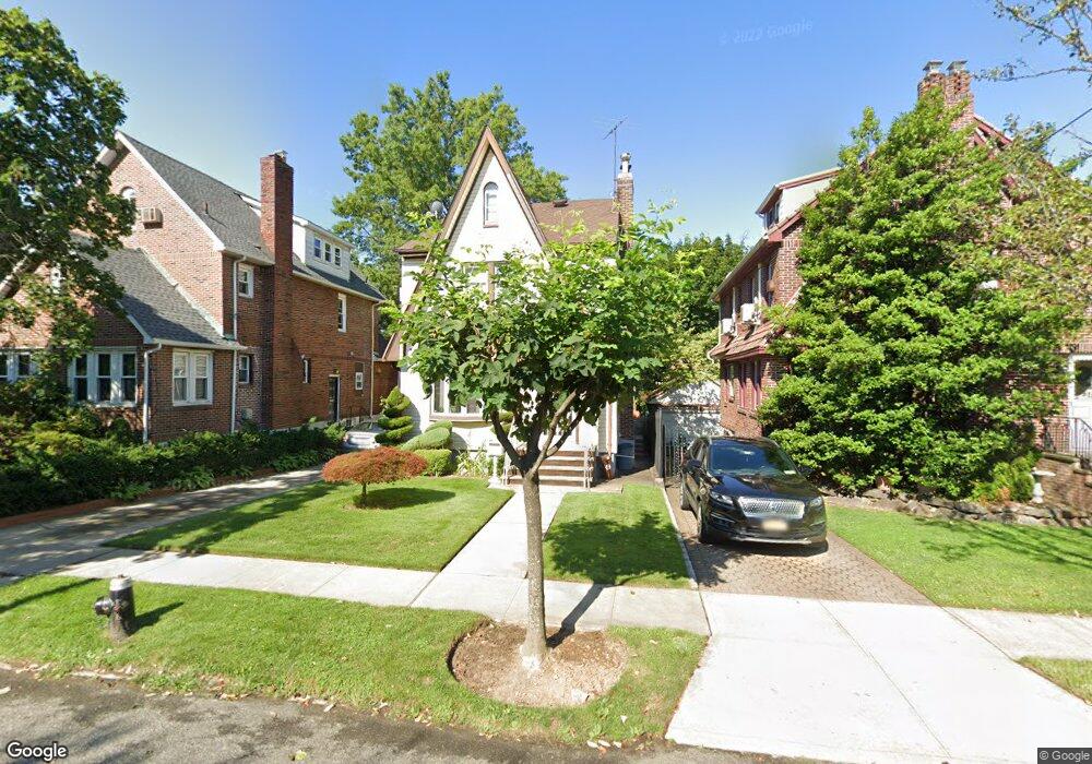 2920 169th St, Flushing, NY 11358 - photo 1