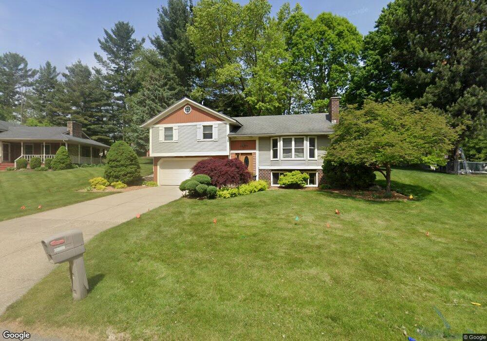 6725 Southpointe Ct SW, Byron Center, MI 49315 - photo 1