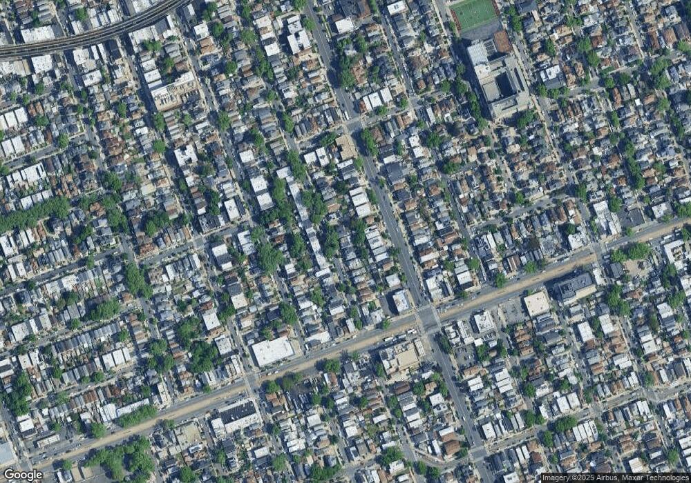 9141 110th St, Richmond Hill, NY 11418 - photo 1