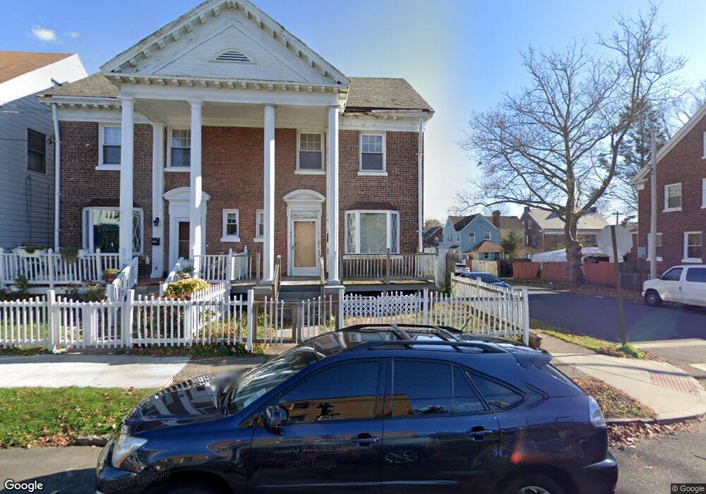 398 Willow St, Bridgeport, CT 06610 - photo 1