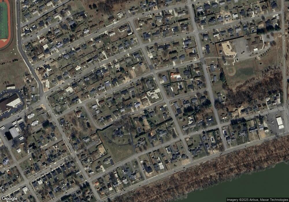 1027 E 3rd St, Berwick, PA 18603 - photo 1