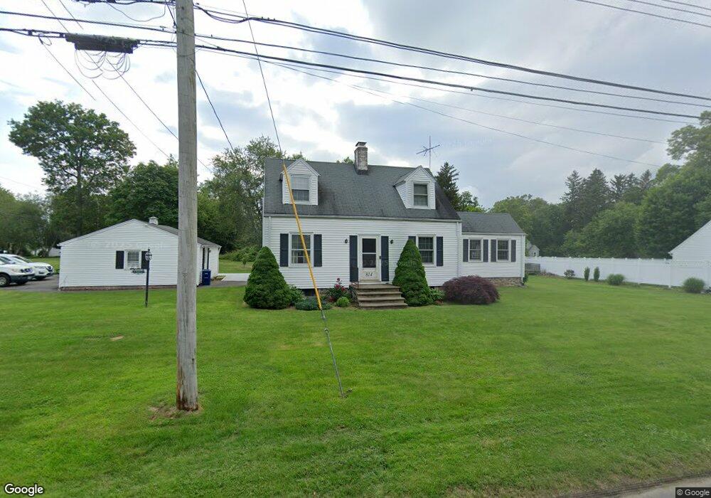 814 College Rd, Orange, CT 06477 - photo 1