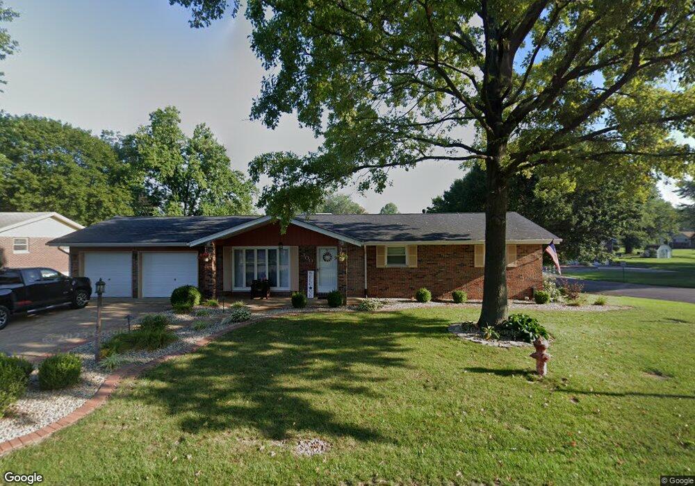 300 Bauer Ln, Maryville, IL 62062 - photo 1