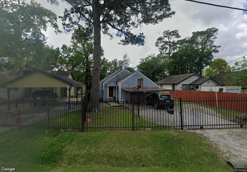 1224 Charnwood St, Houston, TX 77022 - photo 1