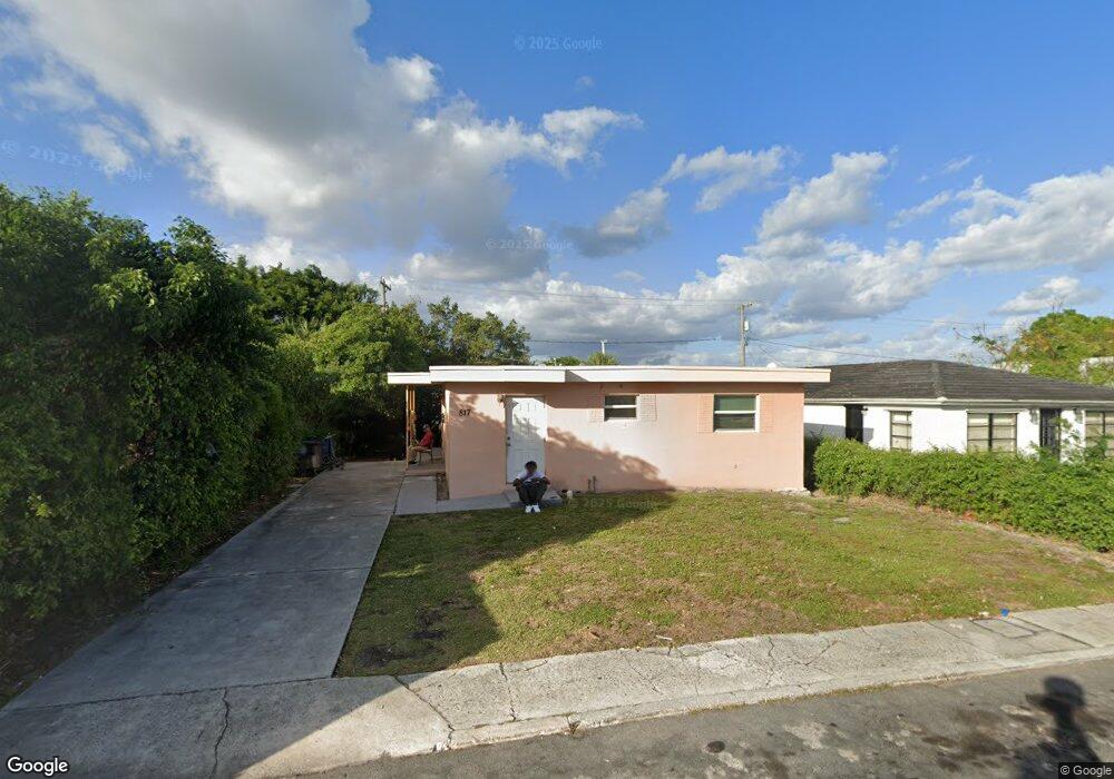 817 21st St, West Palm Beach, FL 33407 - photo 1