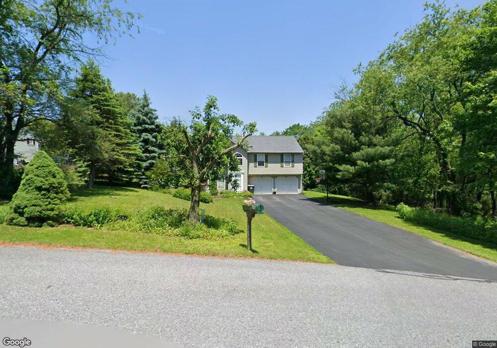 6741 Lower Ct, Slatington, PA 18080 - photo 1