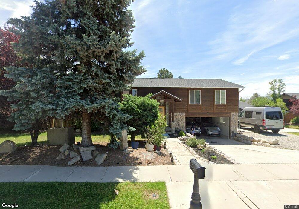 2110 Pinecrest Ln, Sandy, UT 84092 - photo 1