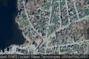 10 Carver St, Vinalhaven, ME 04863