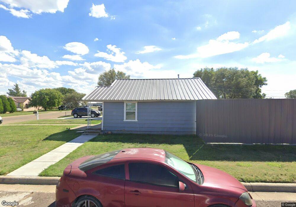 902 Zauk Ave, Dumas, TX 79029 - photo 1