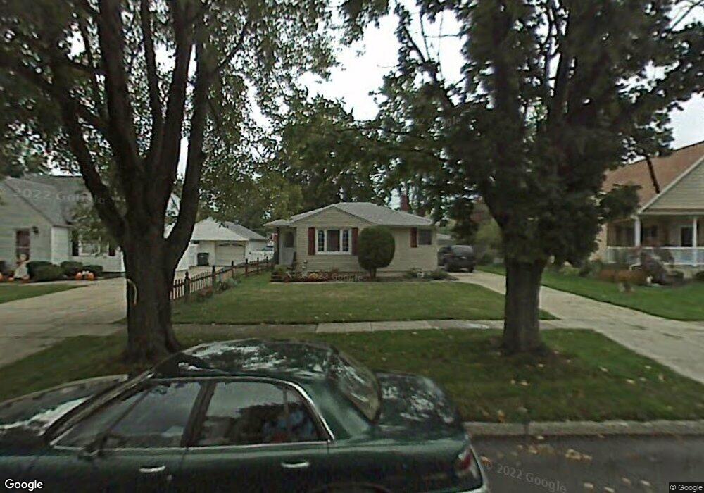 751 Pioneer Dr, North Tonawanda, NY 14120 - photo 1