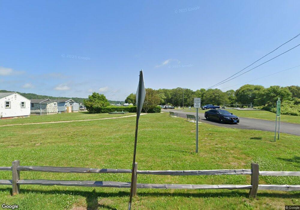 95 Middlebridge Rd, Narragansett, RI 02882 - photo 1