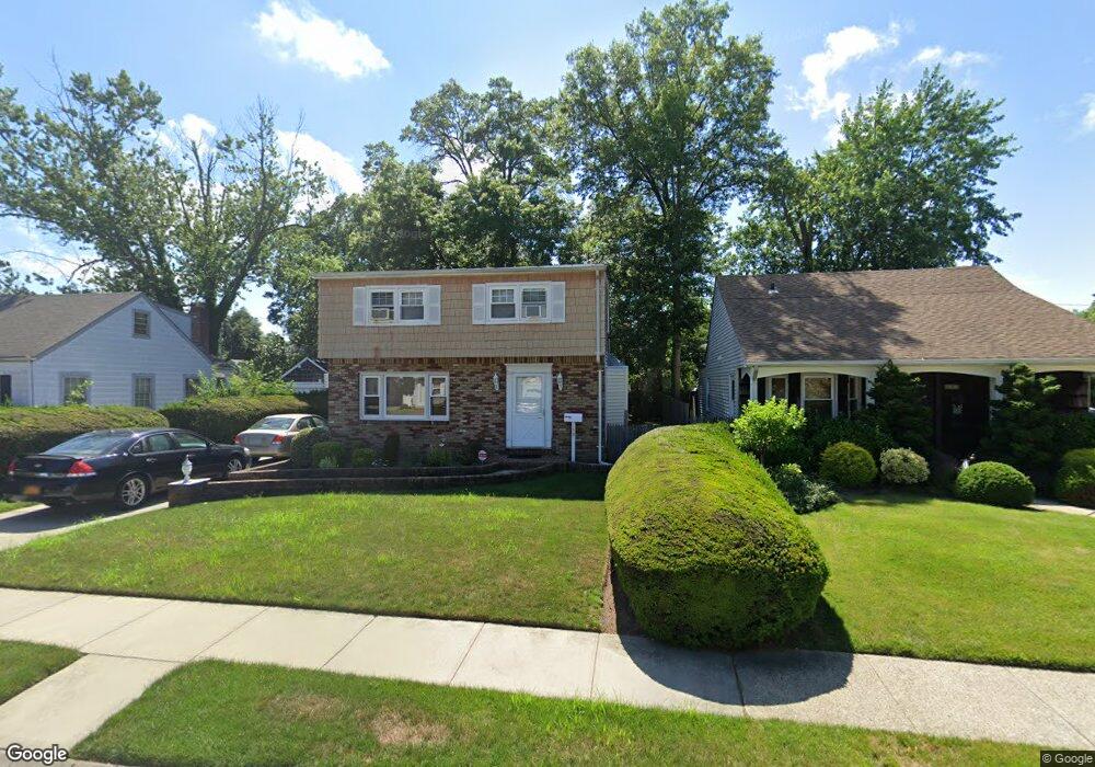 198 Stuart Rd, Valley Stream, NY 11581 - photo 1