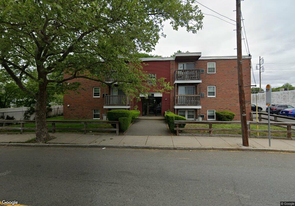 1538 Eastern Ave unit 10, Malden, MA 02148 - photo 1