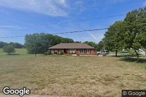 806 Minnetare Ln, Hiawatha, KS 66434