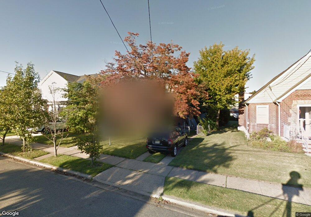 56 Lincoln Ave, New Hyde Park, NY 11040 - photo 1