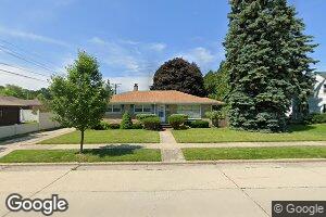 2002 36th St, Kenosha, WI 53140