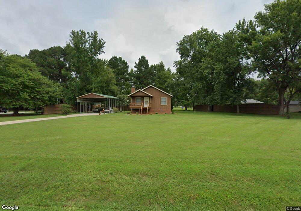 1006 Cumberland Dr, Chapmansboro, TN 37035 - photo 1