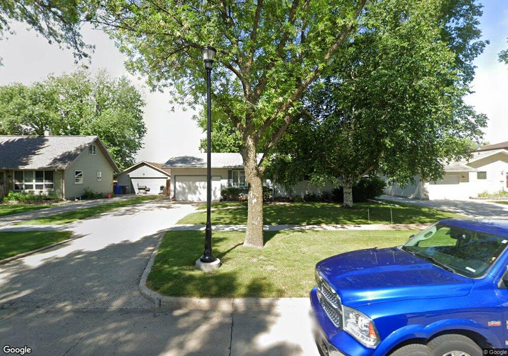 1517 17th St S, Fargo, ND 58103 - photo 1