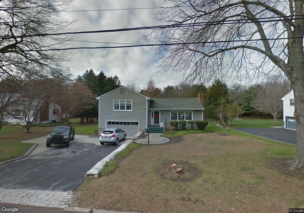 161 Weeping Willow Ln, Fairfield, CT 06825 - photo 1