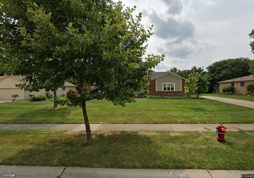 2355 Claymont Dr, Troy, MI 48098 - photo 1