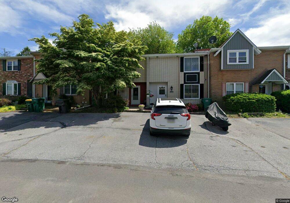 7656 Aster Cir, Macungie, PA 18062 - photo 1