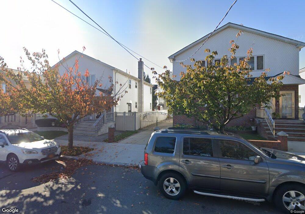 9450 Magnolia Ct unit 2A, Ozone Park, NY 11417 - photo 1