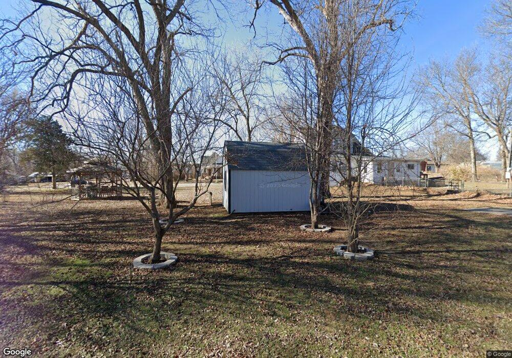 305 N Vine Ave, Cleveland, OK 74020 - photo 1
