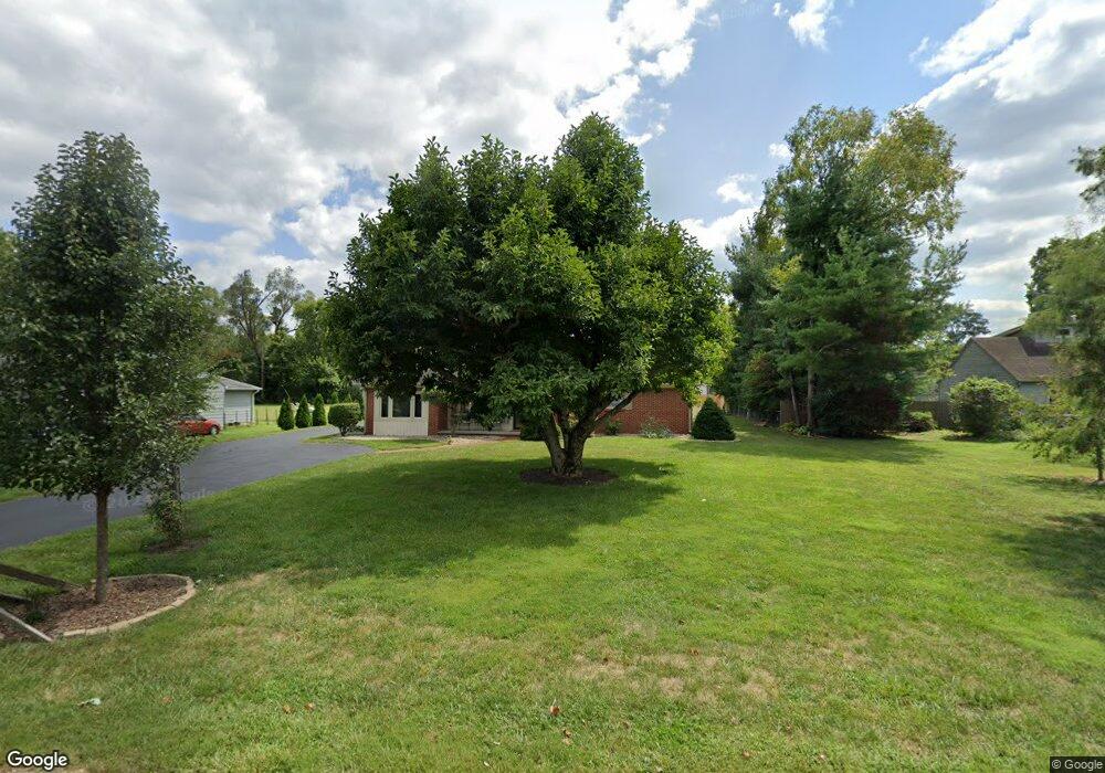 1405 Locust Dr, Columbus, IN 47203 - photo 1