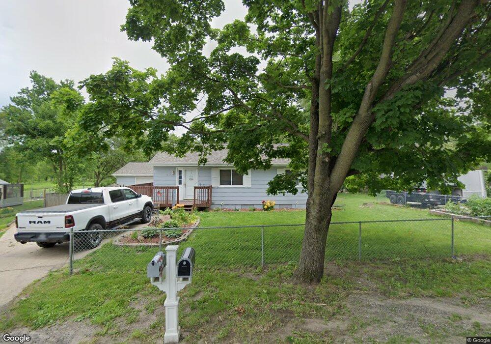 1517 E 40th St, Des Moines, IA 50317 - photo 1