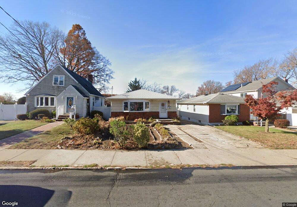 90 Bradley Ave, Staten Island, NY 10314 - photo 1