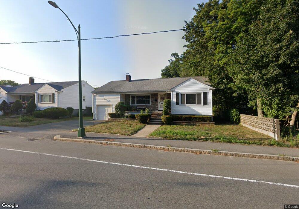 154 Pond St, Stoneham, MA 02180 - photo 1