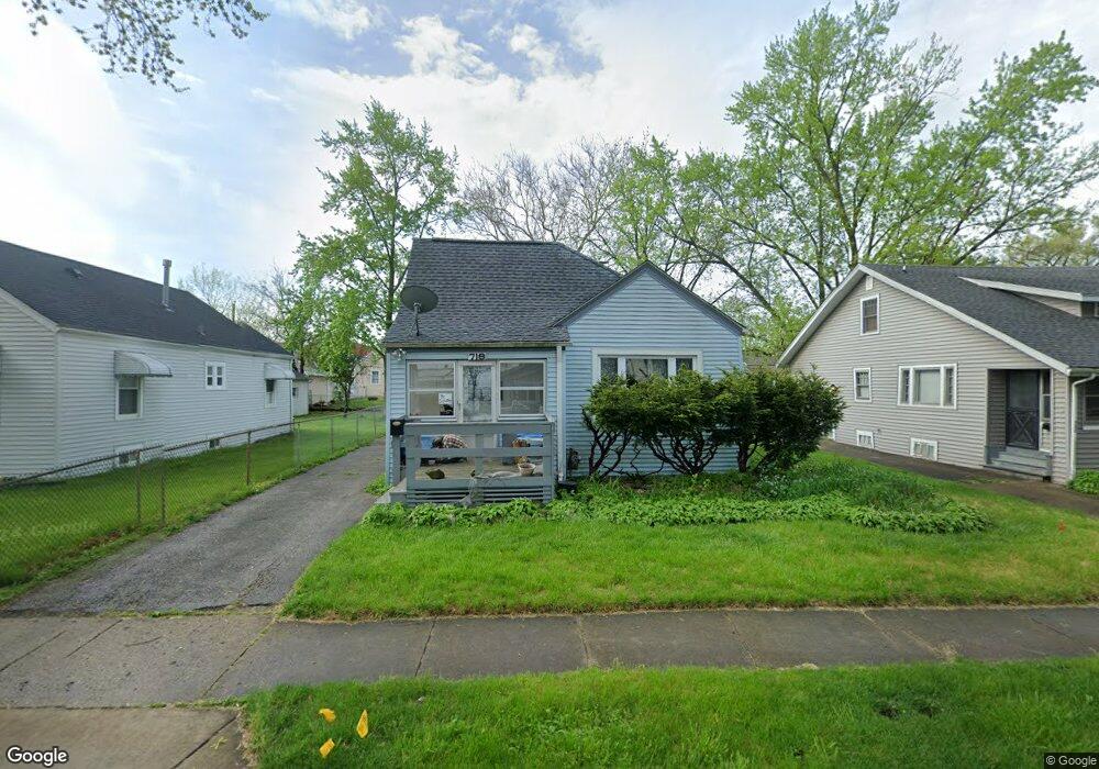 718 Charles St, Aurora, IL 60506 - photo 1