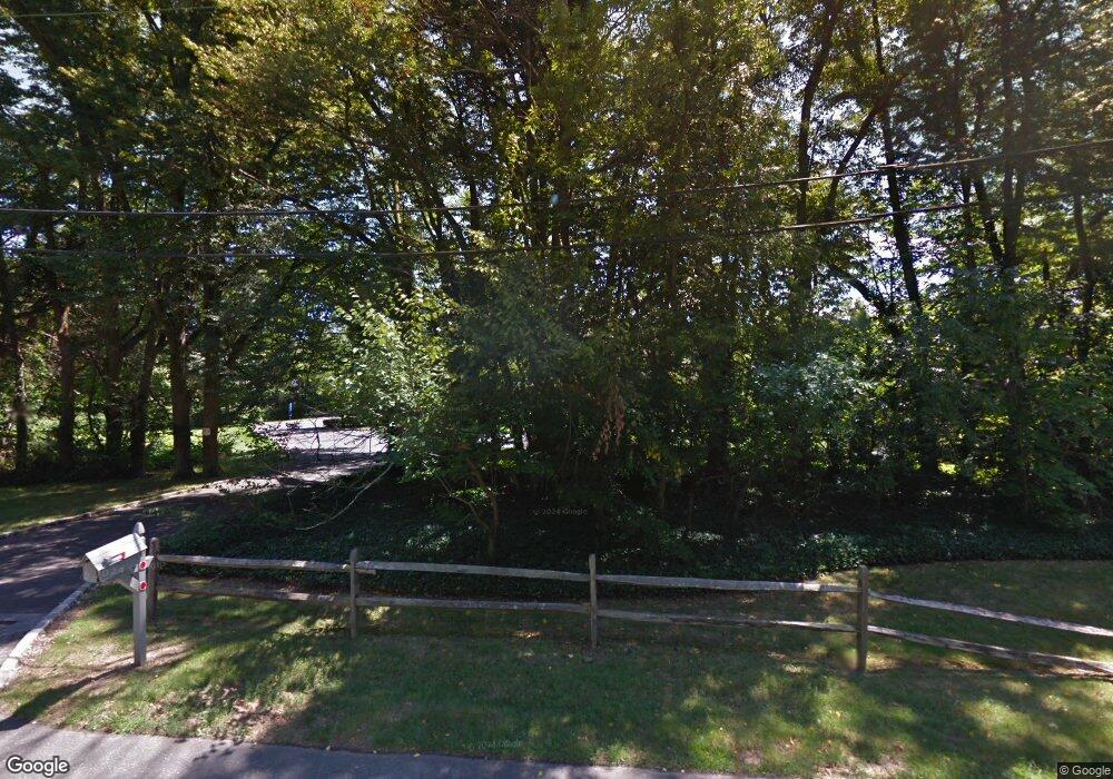 2 Hemlock Dr, Glen Head, NY 11545 - photo 1