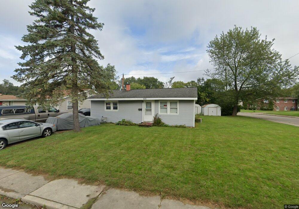 601 Santa fe Ave, Carpentersville, IL 60110 - photo 1