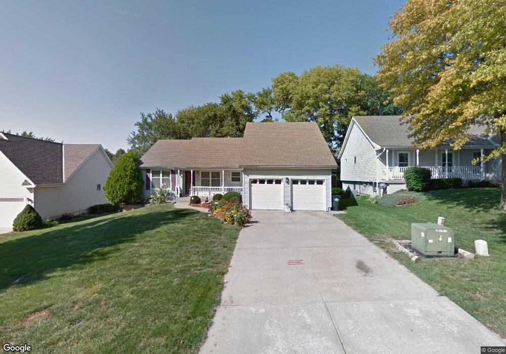 8032 Bell Rd, Lenexa, KS 66219 - photo 1