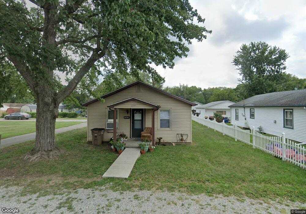 2291 Mcclure St, Columbus, IN 47201 - photo 1