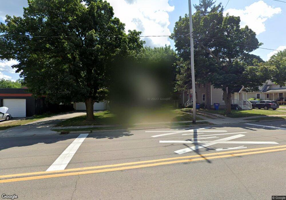 1307 W Main St, Owosso, MI 48867 - photo 1