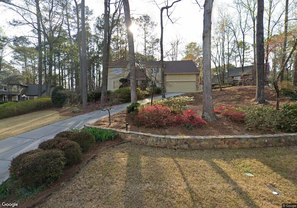 2815 Windrush Ln, Roswell, GA 30076 - photo 1