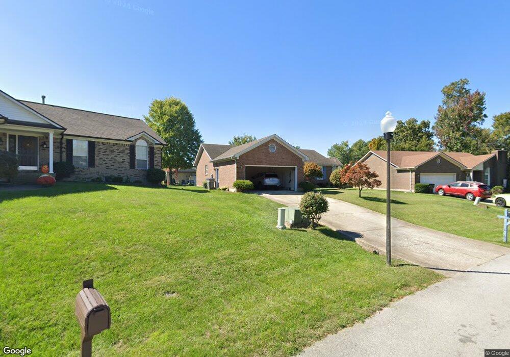 7606 Newton Ct, Louisville, KY 40228 - photo 1