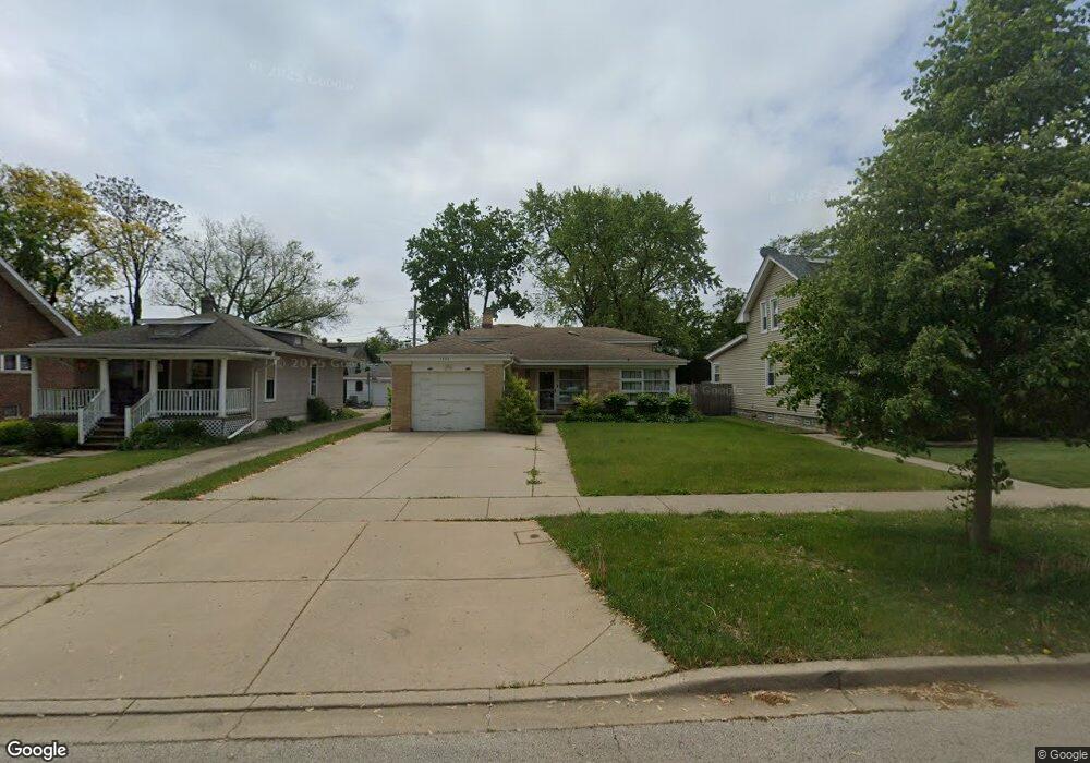 1031 Greenview Ave, Des Plaines, IL 60016 - photo 1