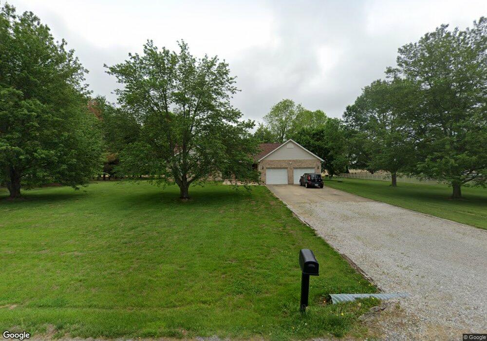750 Niebruegge Ln, Freeburg, IL 62243 - photo 1